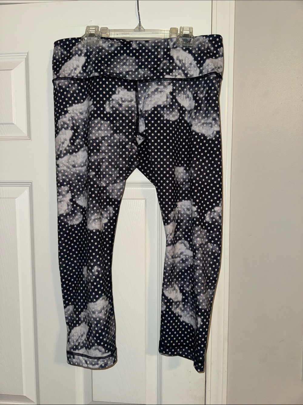 lululemon athletica Black & White Cloud and Dot Capri Leggings